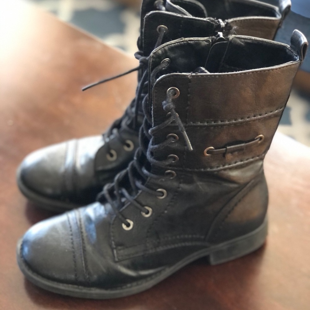 Combat Boots - Picture 2 of 3